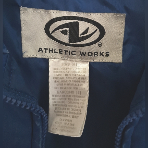 3/$10 Winter Sleeveless vest jacket Athletic works - Picture 3 of 3